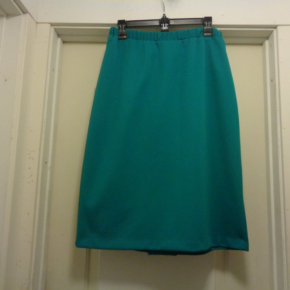 FAIRYCORE EMERALD GREEN OFFICE SIREN BY DEVON THE PETITE CONCEPT SKIRT 1…